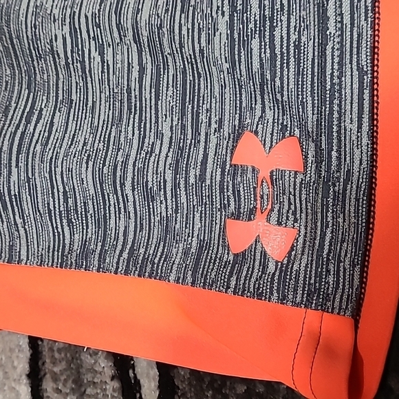 UNDER ARMOUR LOOSE HEATGEAR SHORTS PRICE FIRM - Picture 4 of 10